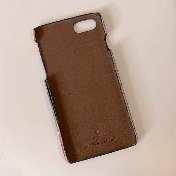 Authentic Gucci Bloom iPhone6 phone case. - Picture 3 of 8